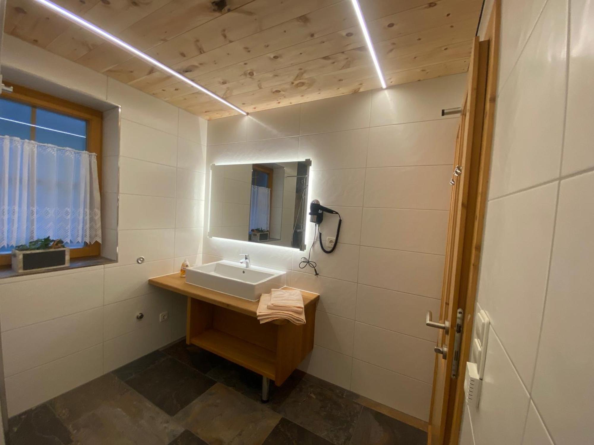 Landhaus Riesneralm Donnersbachwald Bilik gambar